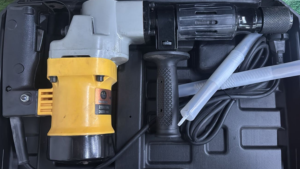 ULTRA TOUCH DEMOLITION HAMMER UT-DH0810 5KG