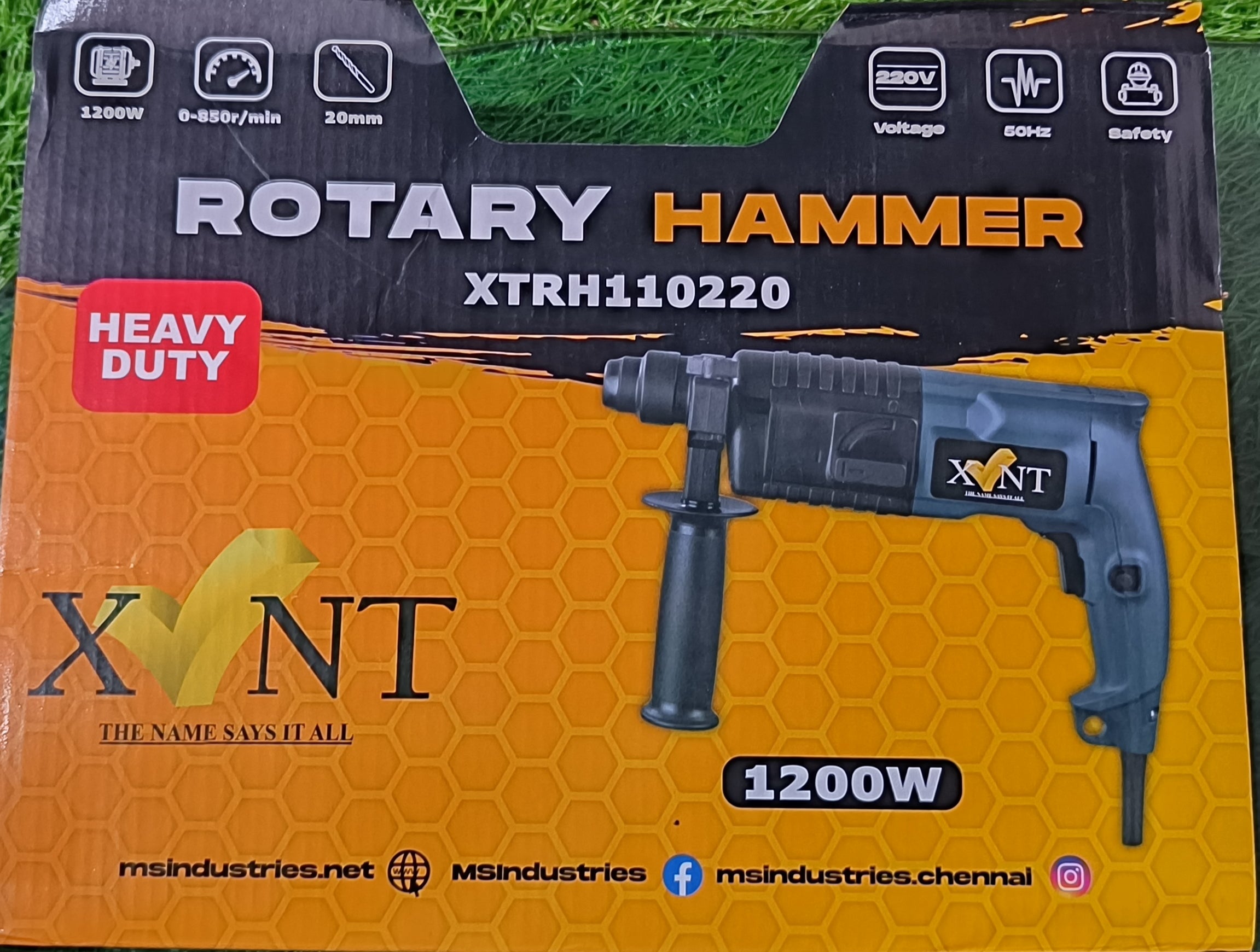 ROTARY HAMMER DRILL  XTRH110220 1200W